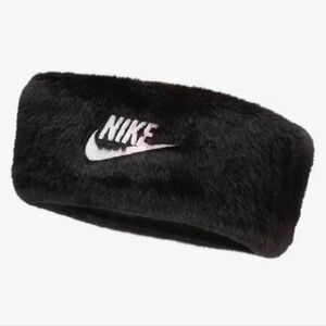 Black fur Nike headband